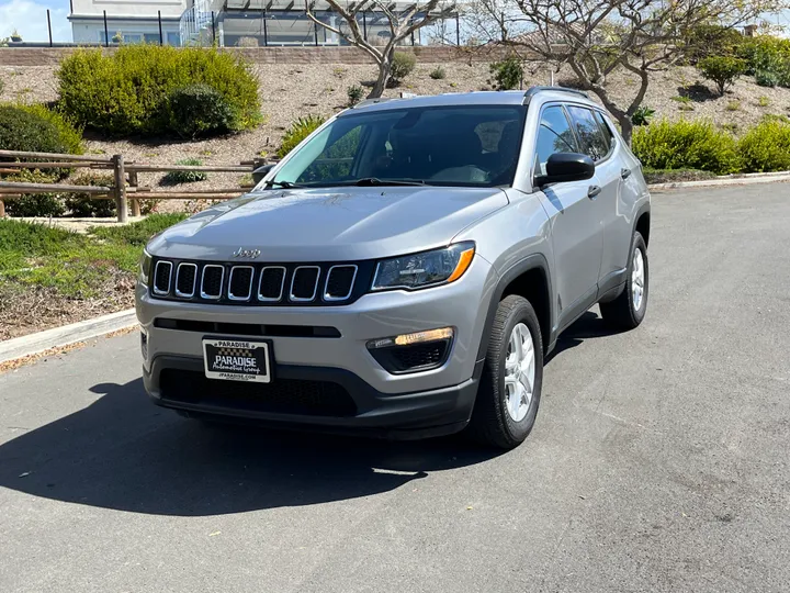 SILVER, 2019 JEEP COMPASS Image 3