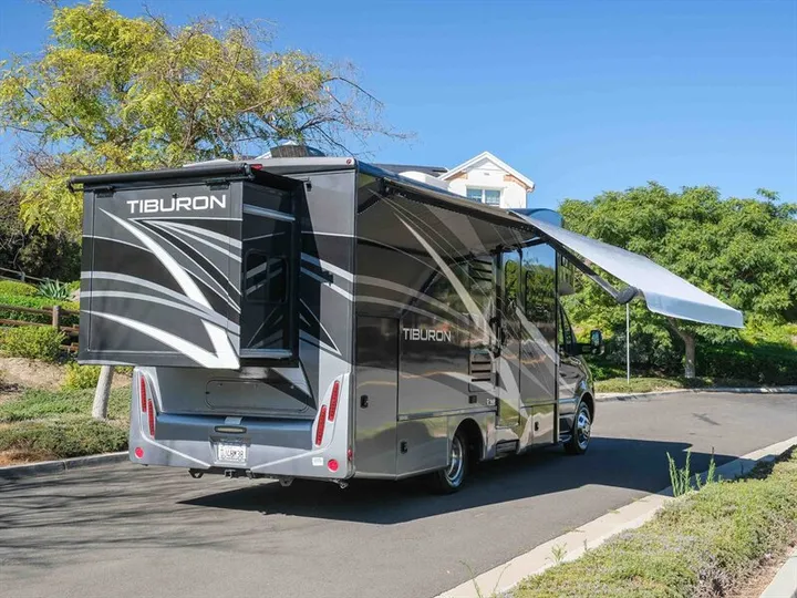 BLACK, 2020 MERCEDES-BENZ SPRINTER Image 11