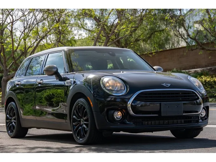 BLACK, 2019 MINI CLUBMAN Image 3