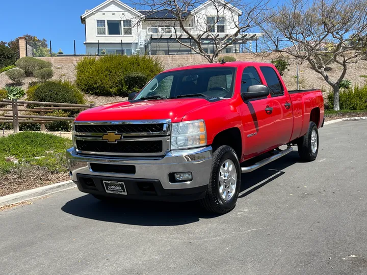 RED, 2014 CHEVROLET SILVERADO 2500HD Image 3