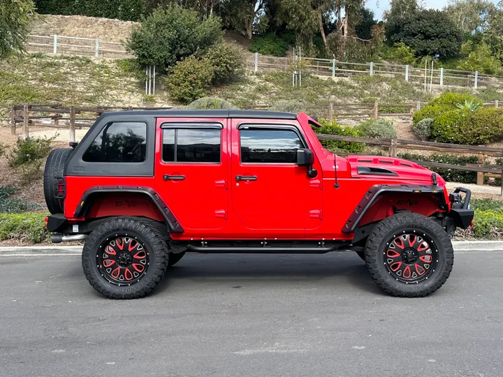 RED, 2016 JEEP WRANGLER UNLIMITED Image 8