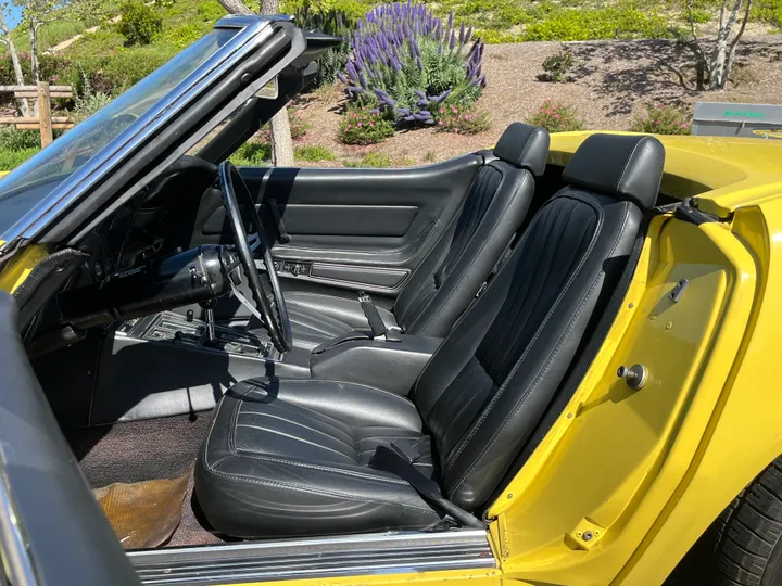 YELLOW, 1969 CHEVROLET CORVETTE Image 18