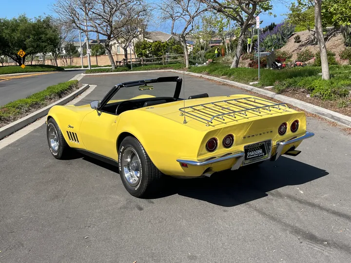 YELLOW, 1969 CHEVROLET CORVETTE Image 5