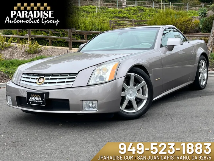 SILVER, 2005 CADILLAC XLR Image 1