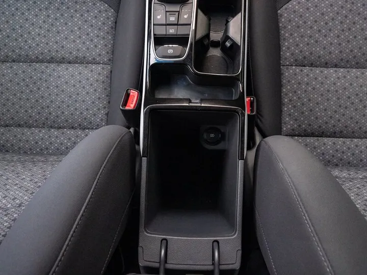 2019 HYUNDAI IONIQ ELECTRIC Image 24