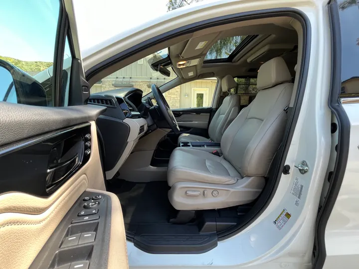 WHITE, 2019 HONDA ODYSSEY Image 23