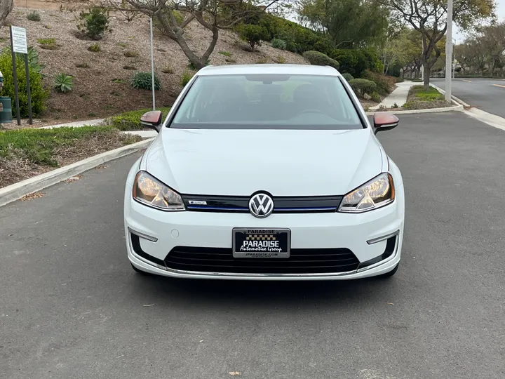 WHITE, 2016 VOLKSWAGEN E-GOLF Image 2