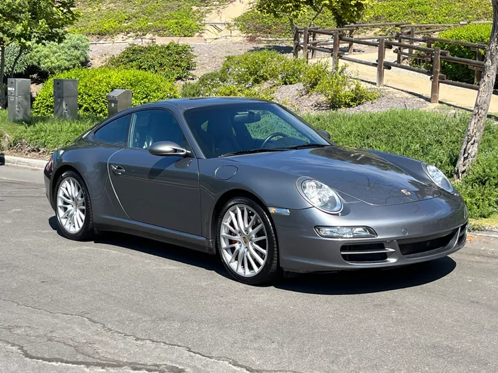 GRAY, 2008 PORSCHE 911 Image 9