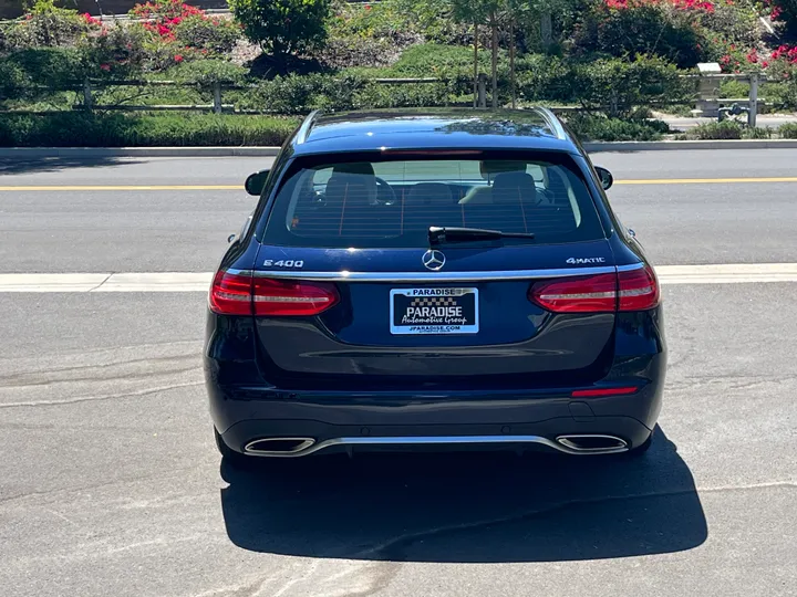 BLUE, 2017 MERCEDES-BENZ E-CLASS Image 6