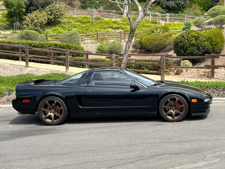 BLACK, 1996 ACURA NSX Image 11