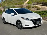 WHITE, 2020 NISSAN VERSA Thumnail Image 9