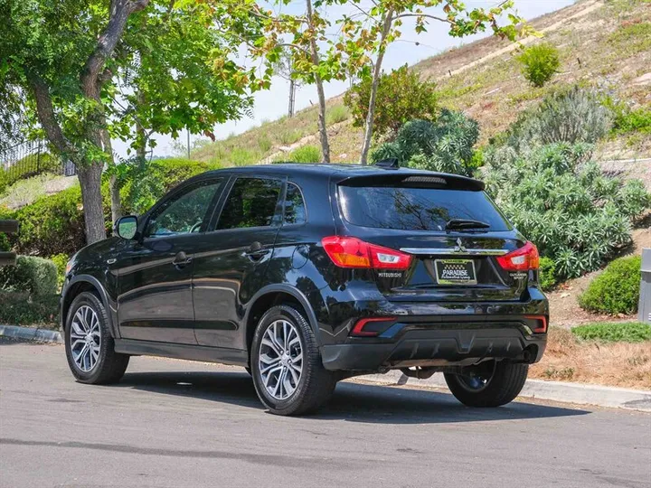 2019 MITSUBISHI OUTLANDER SPORT Image 4