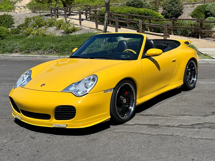 YELLOW, 2004 PORSCHE 911 Image 3