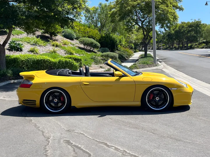 YELLOW, 2004 PORSCHE 911 Image 8