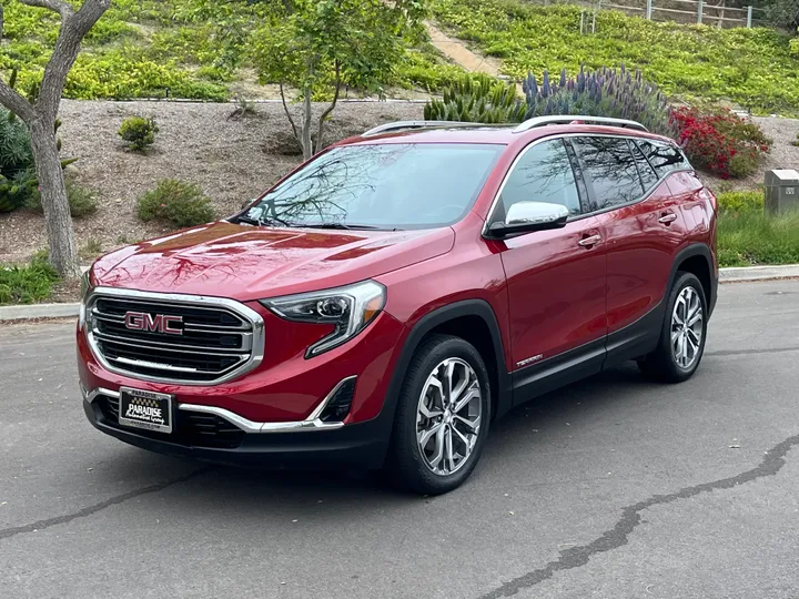 RED, 2019 GMC TERRAIN Image 3