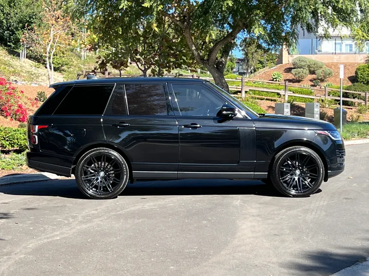 BLACK, 2019 LAND ROVER RANGE ROVER Image 8