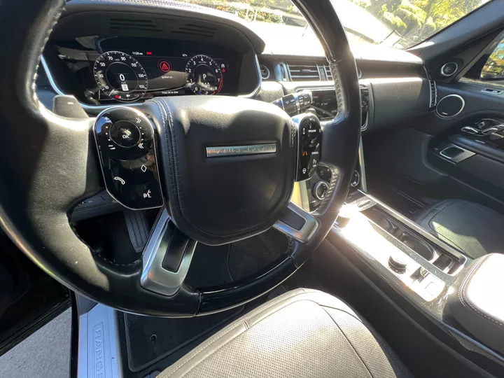 BLACK, 2019 LAND ROVER RANGE ROVER Image 24