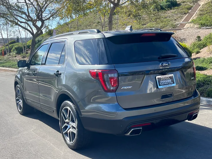 GRAY, 2017 FORD EXPLORER Image 5