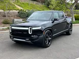 BLACK, 2024 RIVIAN R1T Thumnail Image 3