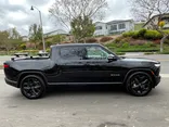 BLACK, 2024 RIVIAN R1T Thumnail Image 8