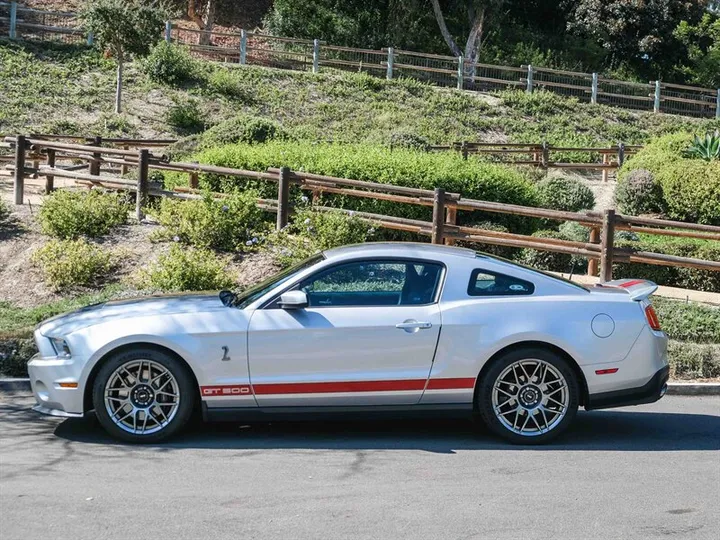 SILVER, 2012 FORD MUSTANG Image 4