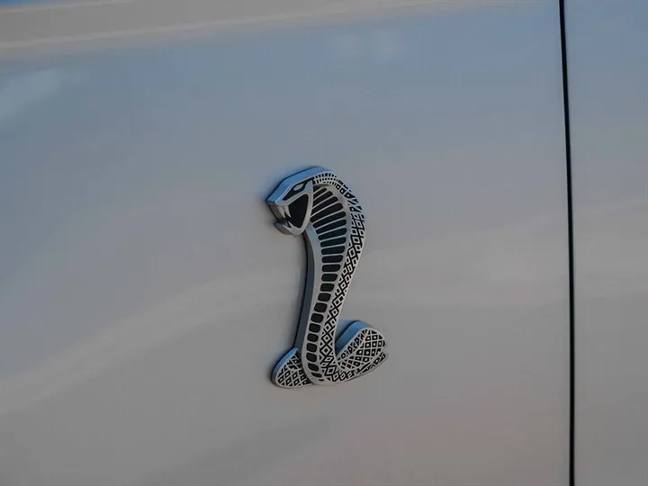 SILVER, 2012 FORD MUSTANG Image 18