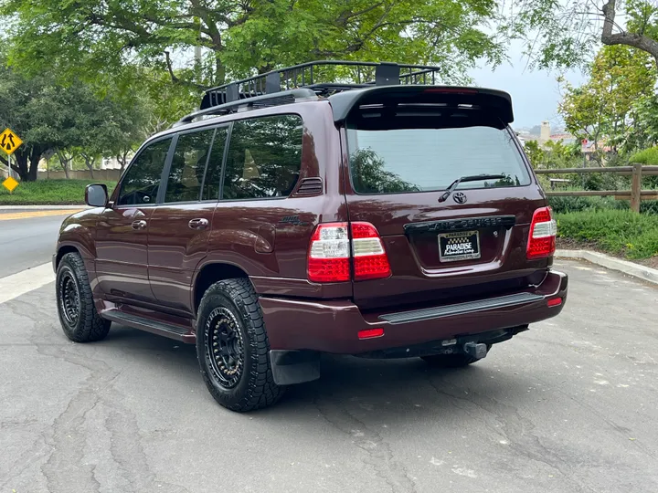 BURGUNDY, 2000 TOYOTA LAND CRUISER Image 5