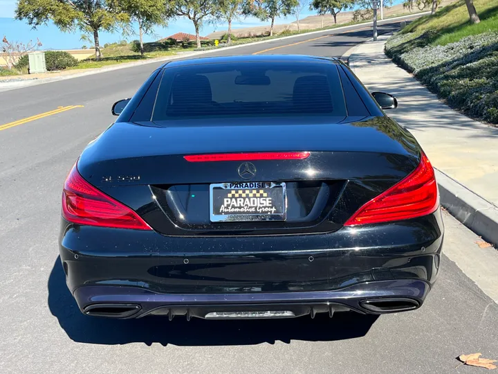 BLACK, 2018 MERCEDES-BENZ SL-CLASS Image 11