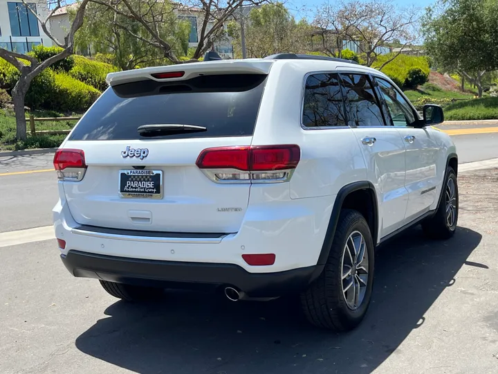 WHITE, 2020 JEEP GRAND CHEROKEE Image 7