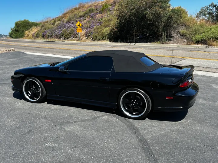 BLACK, 1999 CHEVROLET CAMARO Image 17