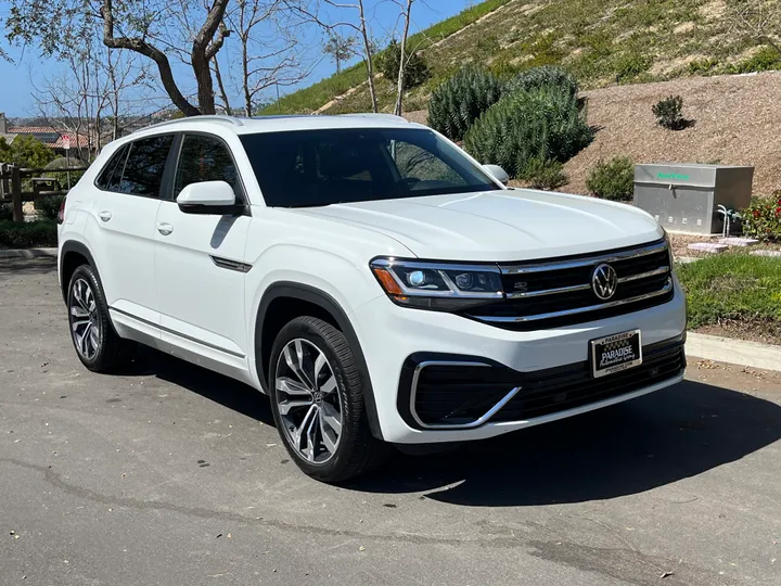 WHITE, 2021 VOLKSWAGEN ATLAS CROSS SPORT Image 9