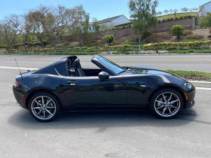 BLACK, 2021 MAZDA MX-5 RF Image 14