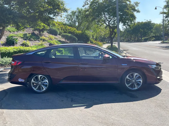 BURGUNDY, 2018 HONDA CLARITY PLUG-IN HYBRID Image 7