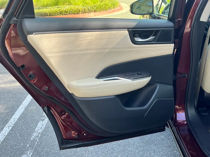 BURGUNDY, 2018 HONDA CLARITY PLUG-IN HYBRID Image 11