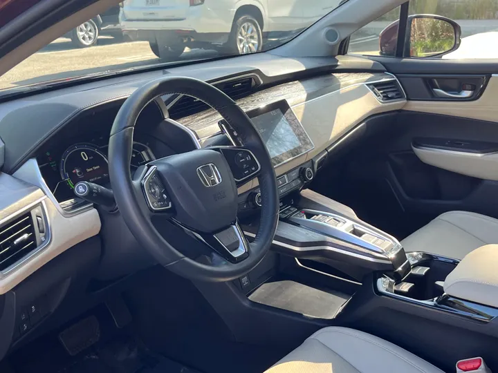 BURGUNDY, 2018 HONDA CLARITY PLUG-IN HYBRID Image 17