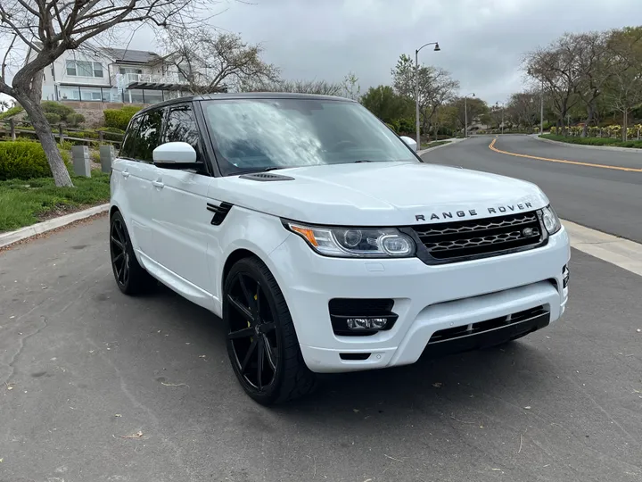 WHITE, 2014 LAND ROVER RANGE ROVER SPORT Image 9