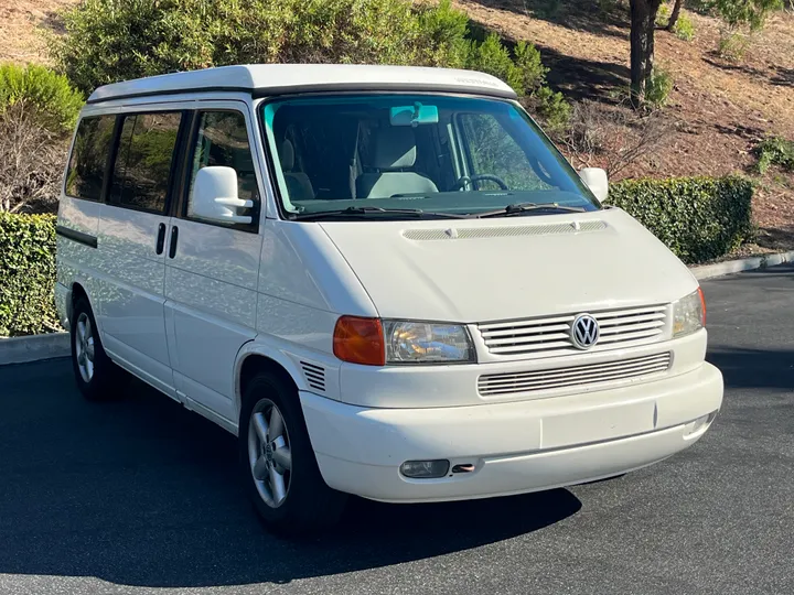 WHITE, 2003 VOLKSWAGEN EUROVAN Image 3