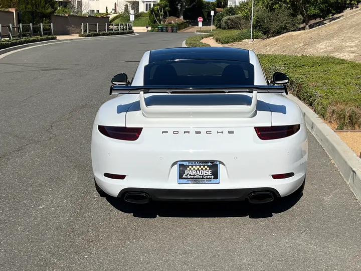 WHITE, 2014 PORSCHE 911 Image 6