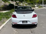 WHITE, 2018 VOLKSWAGEN BEETLE CONVERTIBLE Thumnail Image 7