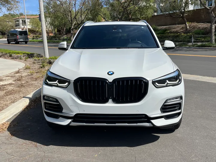 WHITE, 2020 BMW X5 Image 2