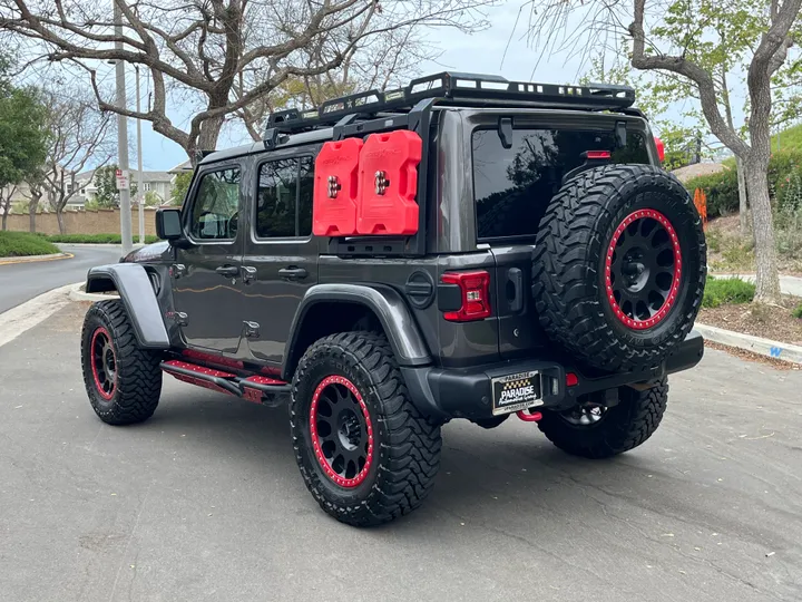 GRAY, 2018 JEEP WRANGLER UNLIMITED Image 5