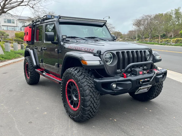 GRAY, 2018 JEEP WRANGLER UNLIMITED Image 9