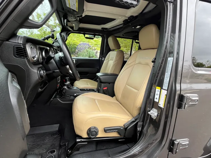GRAY, 2018 JEEP WRANGLER UNLIMITED Image 26