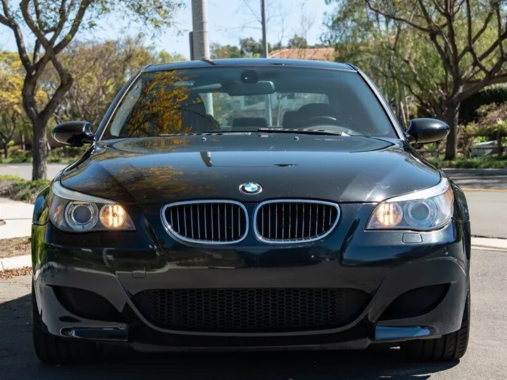 BLACK, 2007 BMW M5 Image 3
