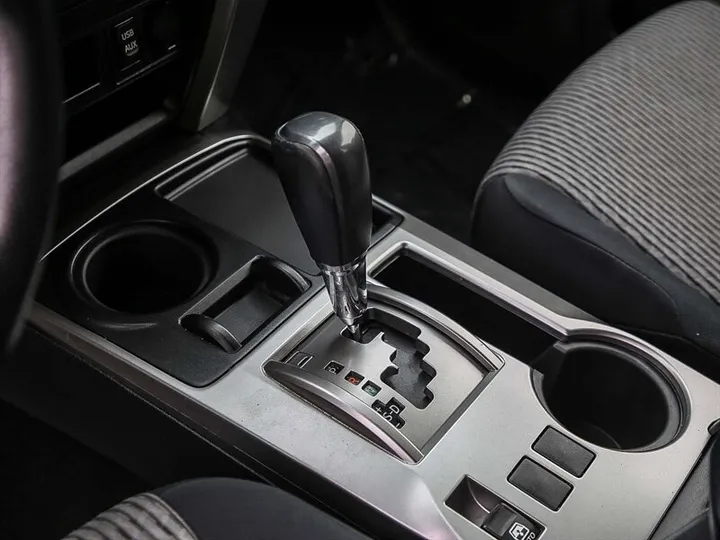 2016 TOYOTA 4RUNNER Image 23