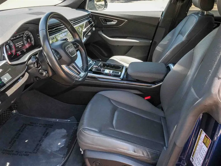 BLUE, 2019 AUDI Q8 Image 23