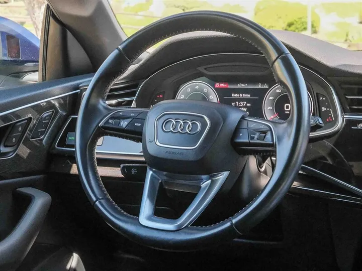 BLUE, 2019 AUDI Q8 Image 16