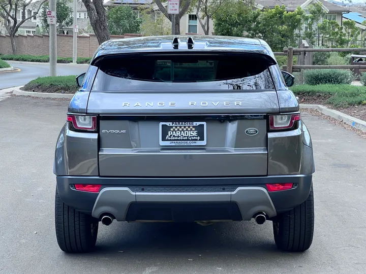 GRAY, 2018 LAND ROVER RANGE ROVER EVOQUE Image 5