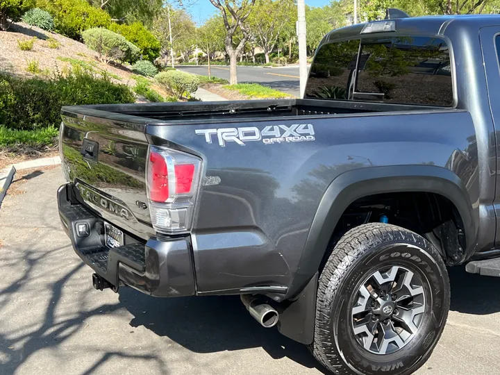 GRAY, 2020 TOYOTA TACOMA Image 14