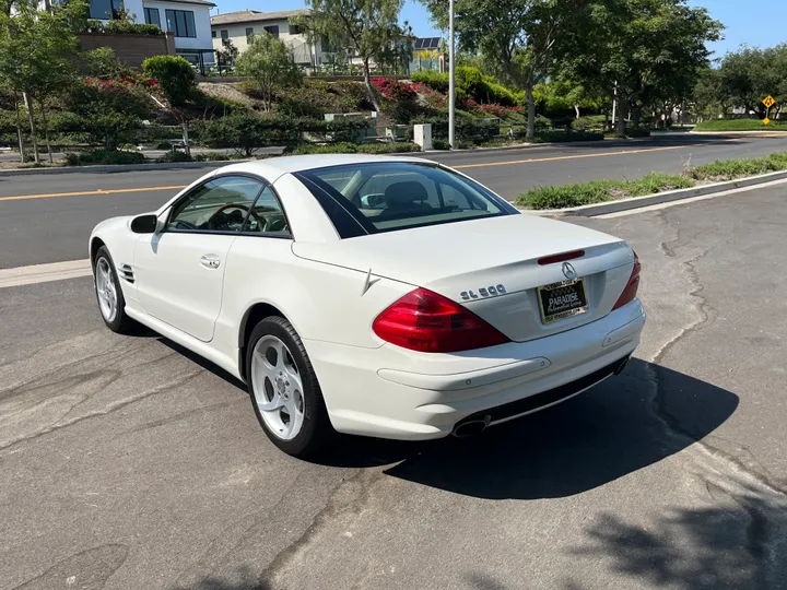 WHITE, 2004 MERCEDES-BENZ SL-CLASS Image 11